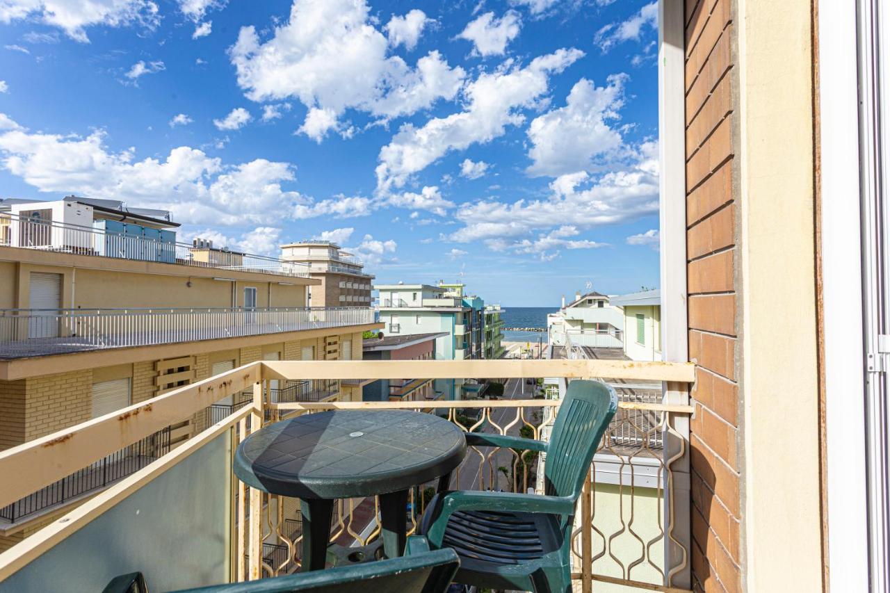 Residence & Suites Bellaria-Igea Marina Bagian luar foto