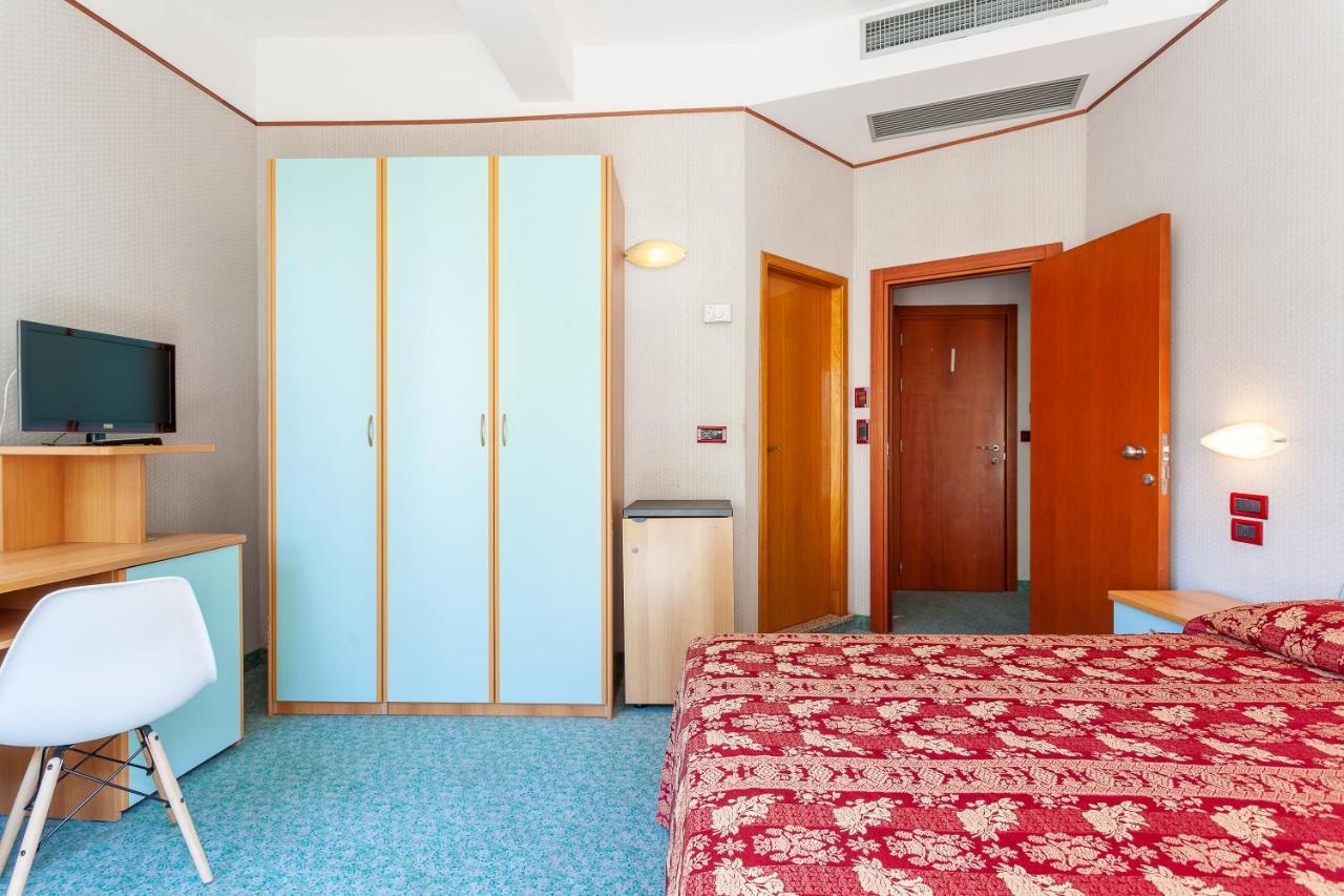 Residence & Suites Bellaria-Igea Marina Bagian luar foto