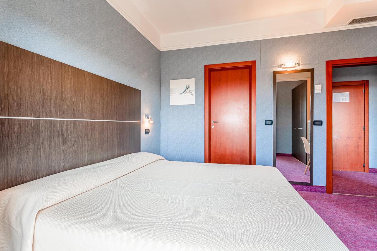 Residence & Suites Bellaria-Igea Marina Bagian luar foto