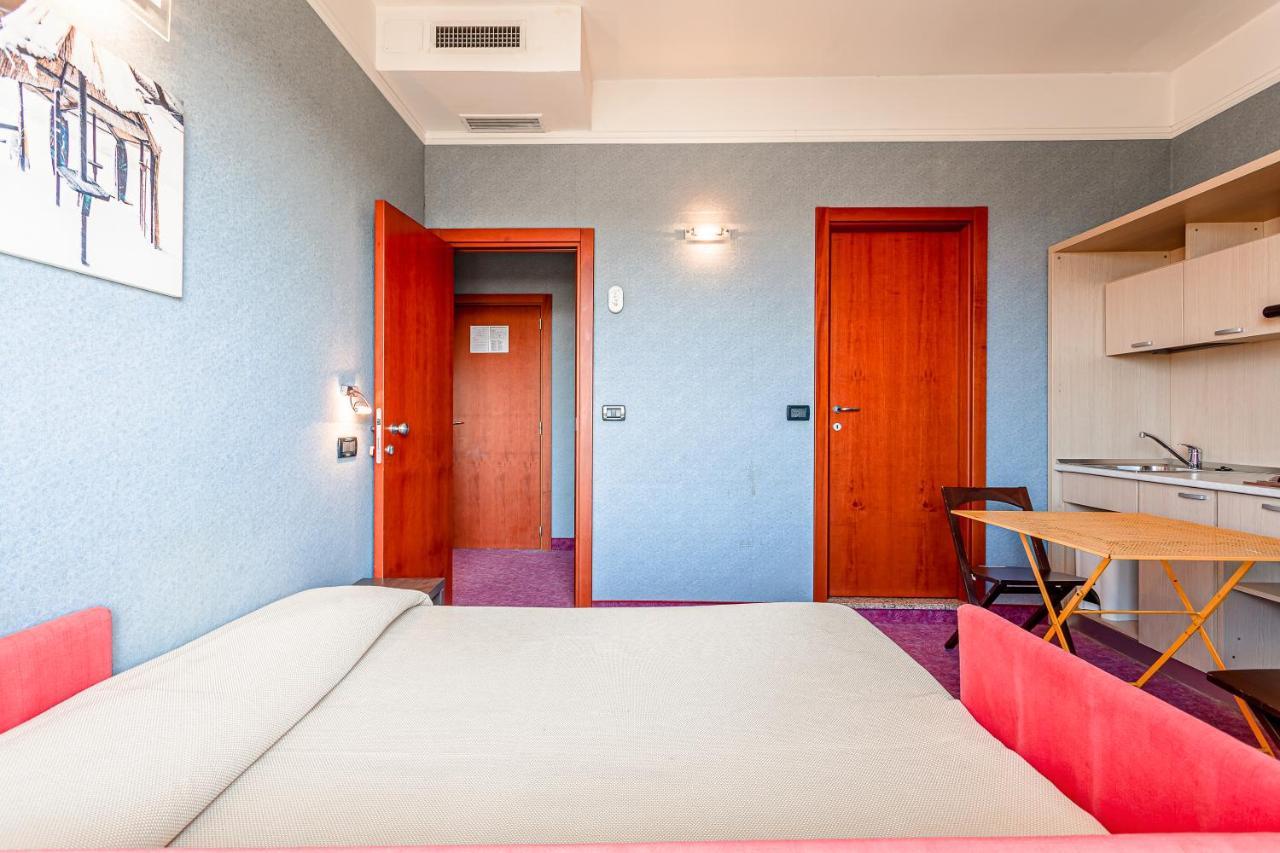 Residence & Suites Bellaria-Igea Marina Bagian luar foto