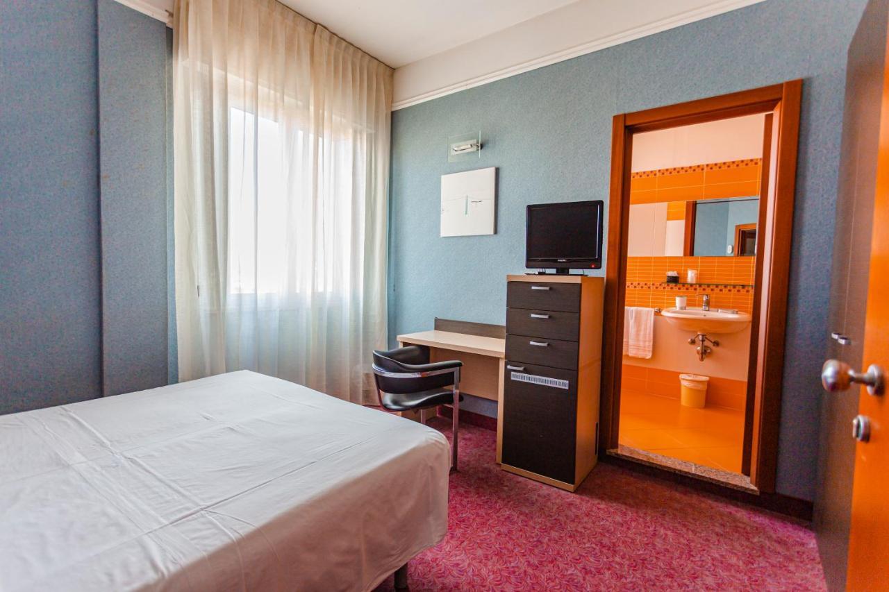 Residence & Suites Bellaria-Igea Marina Bagian luar foto