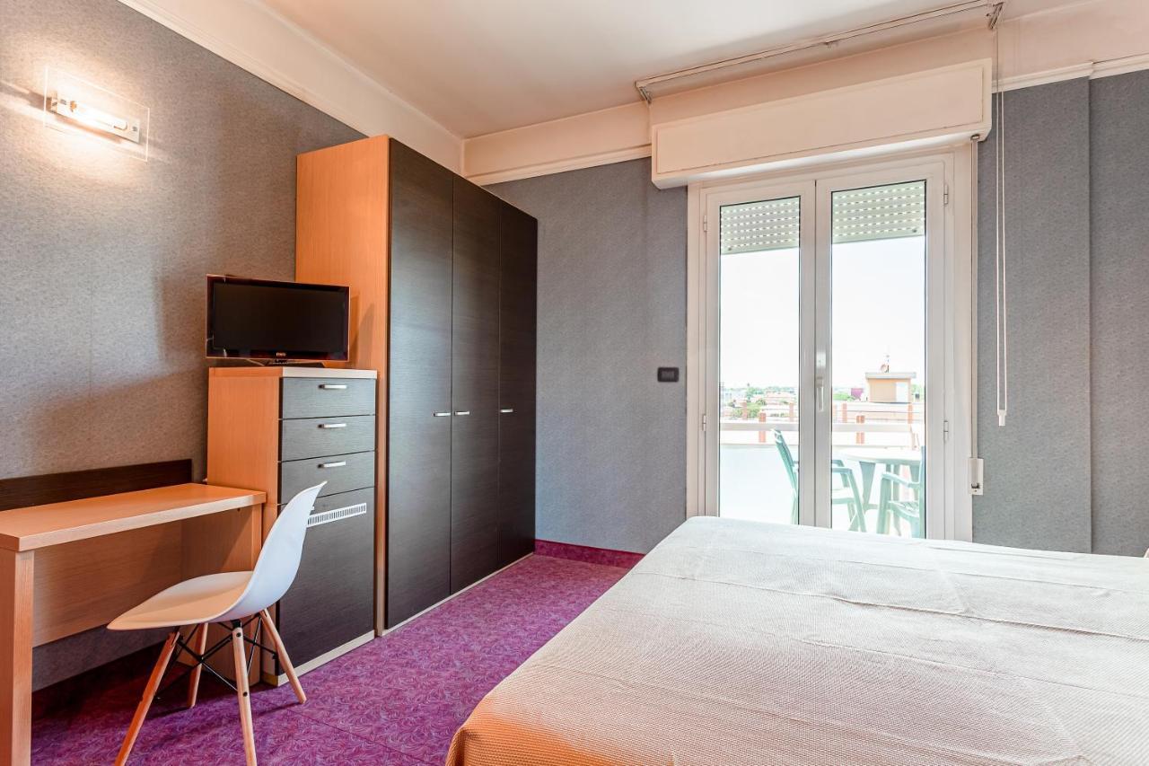 Residence & Suites Bellaria-Igea Marina Bagian luar foto