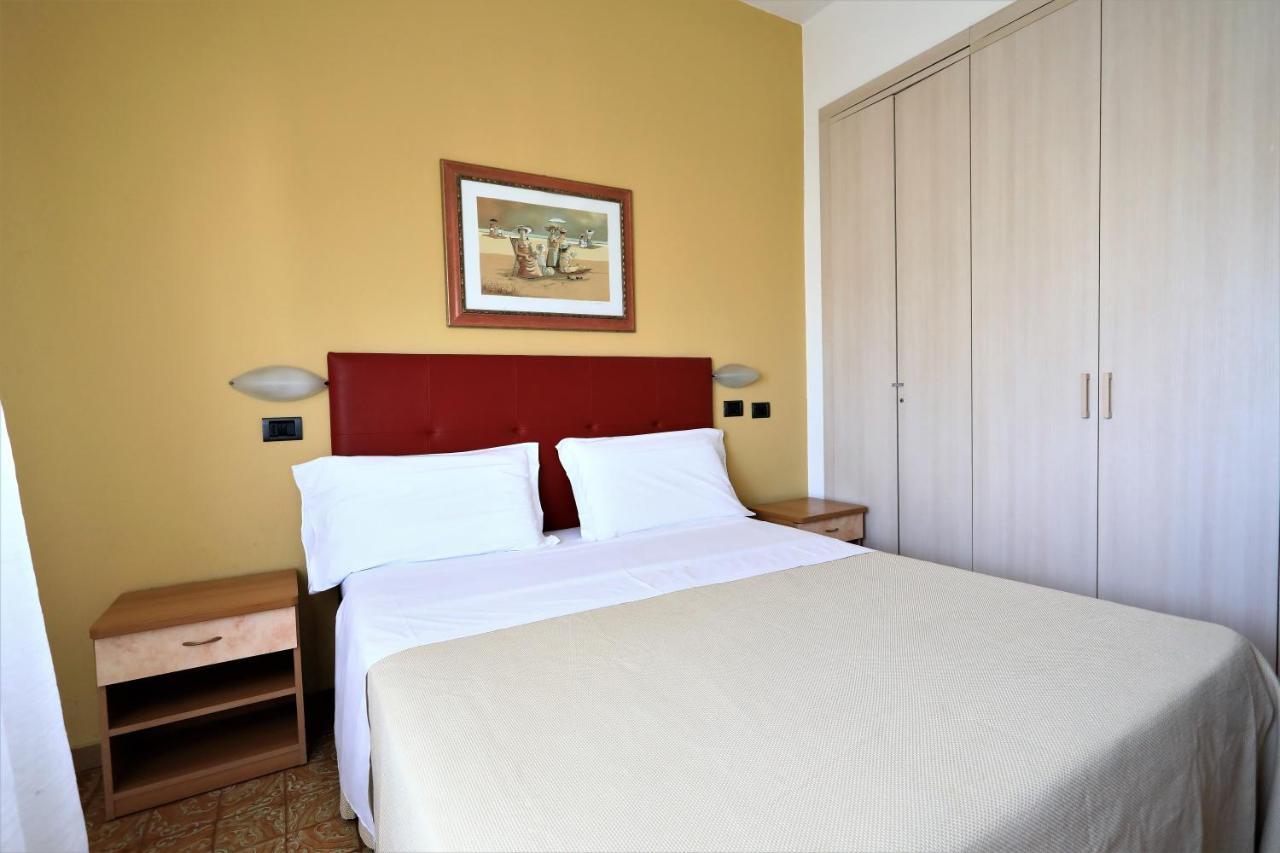 Residence & Suites Bellaria-Igea Marina Bagian luar foto