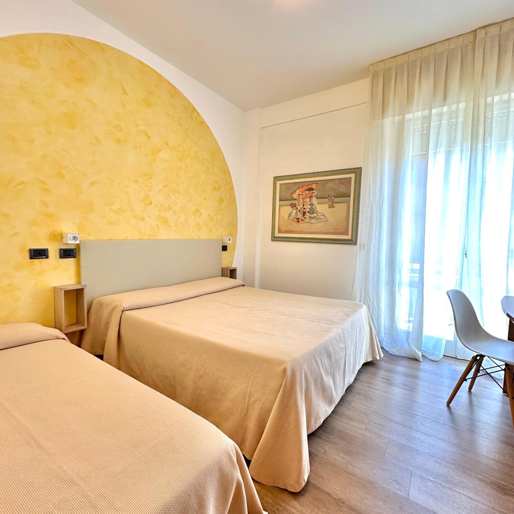 Residence & Suites Bellaria-Igea Marina Bagian luar foto